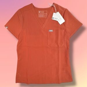 ✨NWT✨FIGS✨ Catarina Scrub Top in Teracotta PO#2829